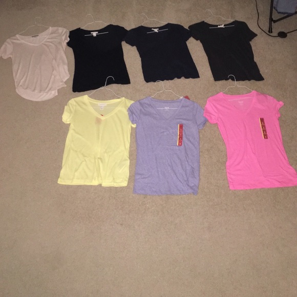 7 v-neck shirts