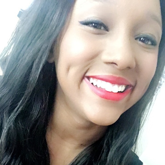 Meet your Posher, Tori - Picture 1 of 1