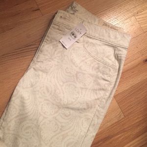 Ann Taylor white and beige patterned jeans