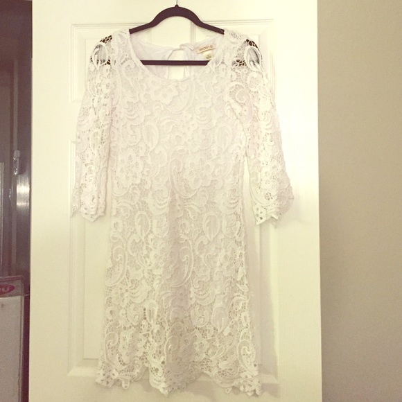 Gorgeous white lace Arden B dress!!