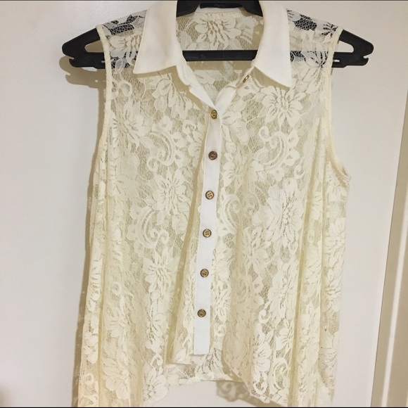 Flowy Lace Top - Picture 1 of 3