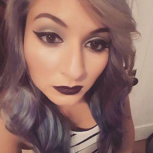 Meet your Posher, Adrianna