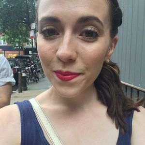 Meet your Posher, Jade