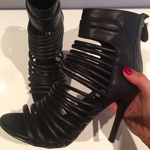Steve Madden Black Strappy Heels
