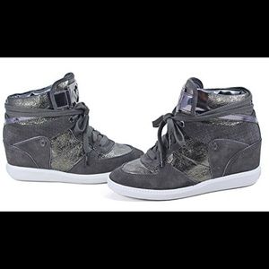 ✒️MICHAEL KORS Gunmetal/Grey Niko Wedge sneaker🖋