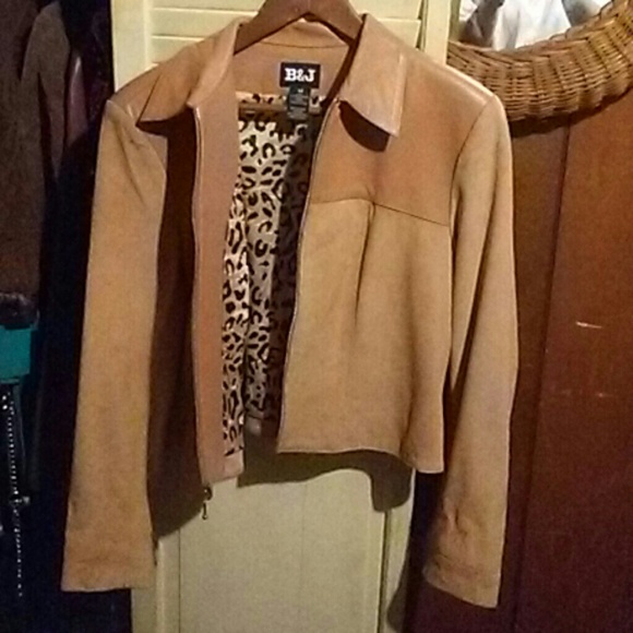 leather jacket - Picture 2 of 4