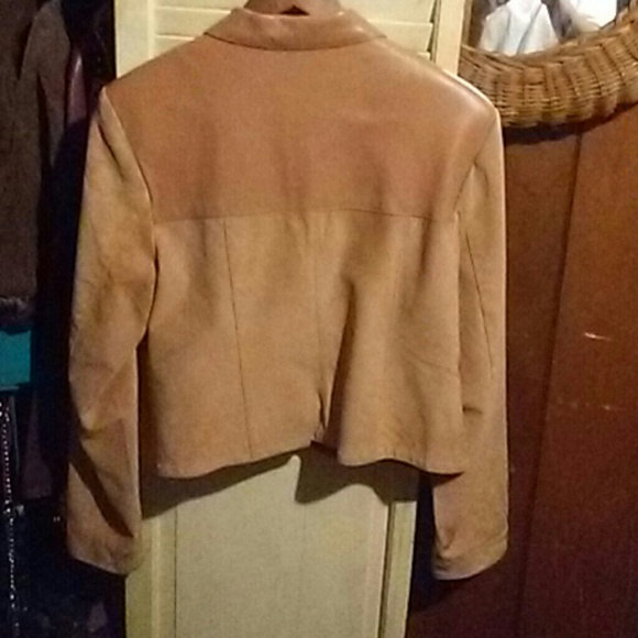 leather jacket - Picture 3 of 4