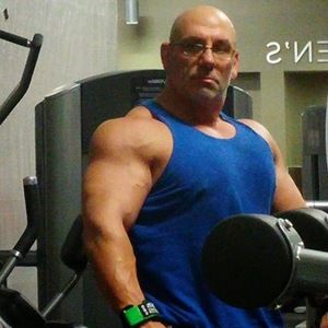 Meet your Posher, Leo