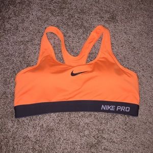Womens Nike sports bra