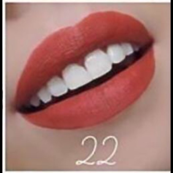 Kylie Jenner lip kits - Picture 3 of 3