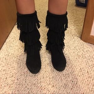 Minnetonka Moccasin Boots