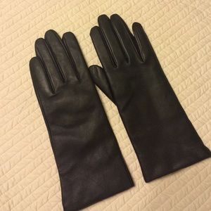 Beautiful Black Leather Gloves