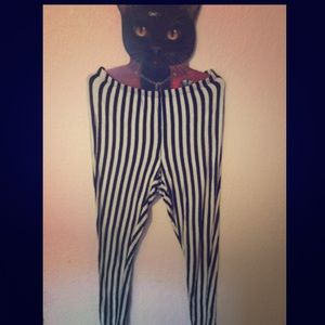 Black and white leggings (plus size)