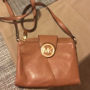 Michael Kors Fulton Large Crossbody