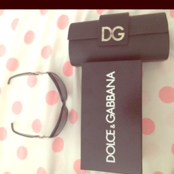 DOLCE AND GABBANA SUNGLASSES