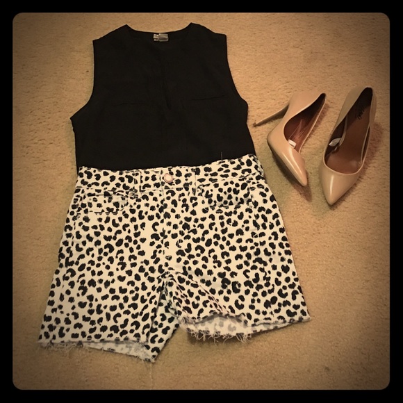 Animal print high-rise shorts - Picture 1 of 2