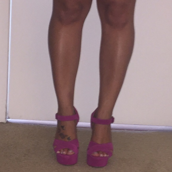 Bright print Steve Madden Heels - Picture 2 of 4