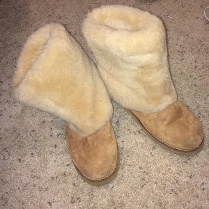 New Uggs worn a handful of times