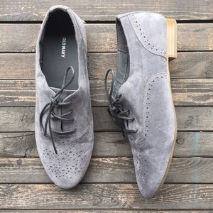 Old Navy Grey Oxfords, size 9