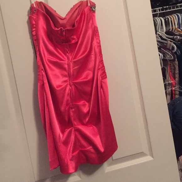 *LAST CHANCE* Homecoming/ prom dress! - Picture 2 of 4