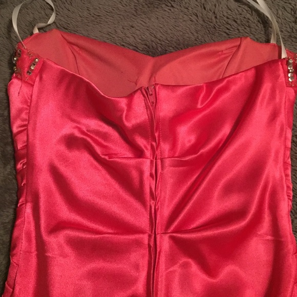 *LAST CHANCE* Homecoming/ prom dress! - Picture 4 of 4