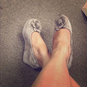 Tan suede flowered wedges