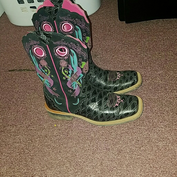 Ariat black square toe boots