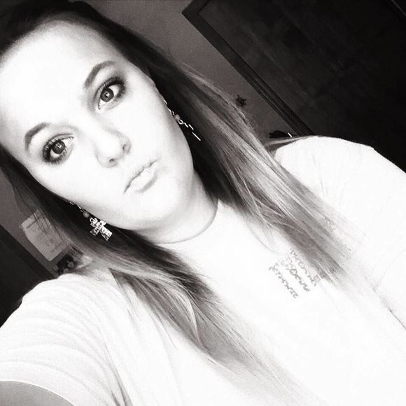 Meet your Posher, Madelyn