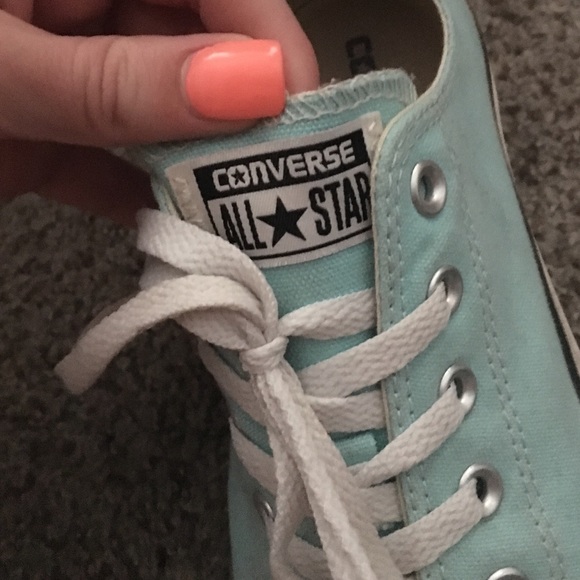 Mint converse