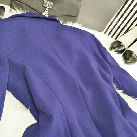 Host Pick🎉 Chic Statement Overcoat - Picture 2 of 4