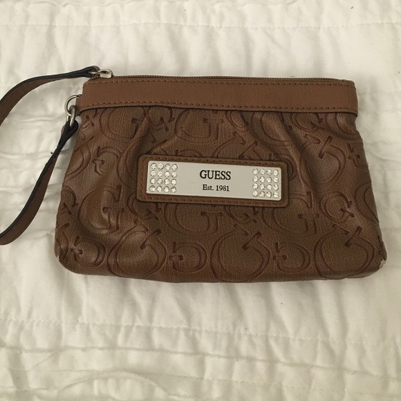 Guess wristlet