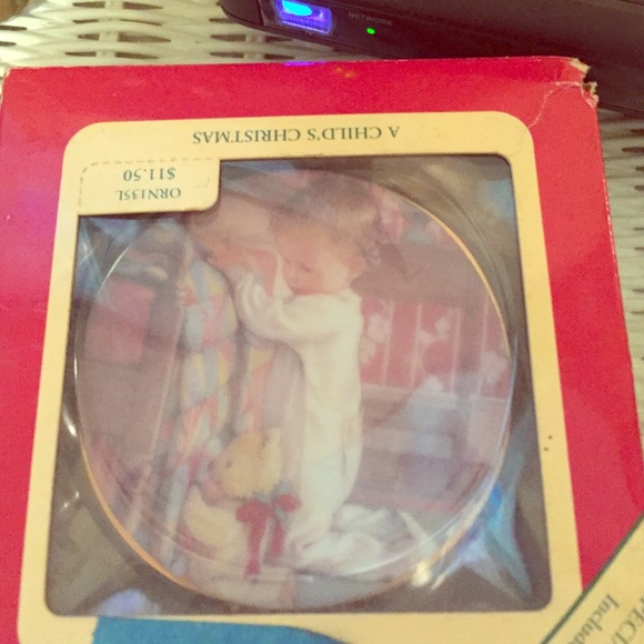 A child's first Christmas - Picture 1 of 1