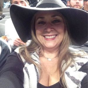 Meet your Posher, Debbie