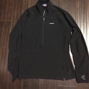 Patagonia quarter zip windbreaker