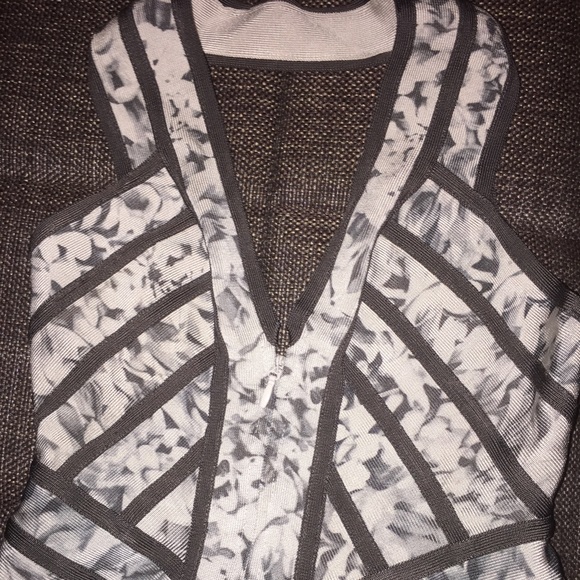 Savannah Herve leger dress offers considered - Picture 2 of 4