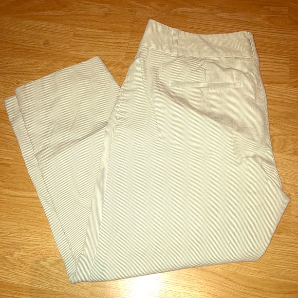 LOFT Petites Cropped Pants