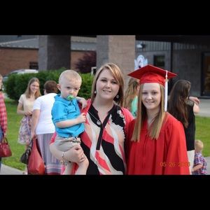 Meet your Posher, Laura