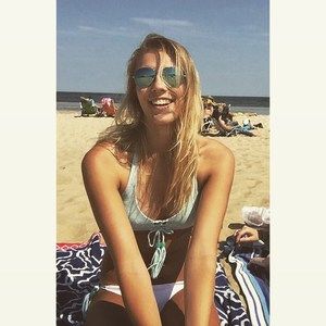 Meet your Posher, Chrissy