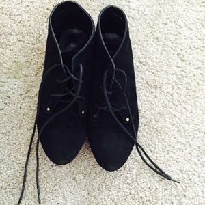 Forever 21, Flat, black color