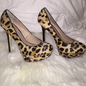 Steve Madden size 8.5 platform pumps