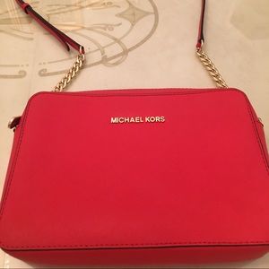 Michael kors saffiano cross body