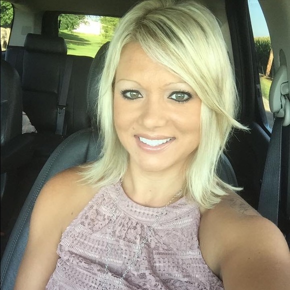 Meet your Posher, Lindsey