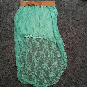 Skirt w/belt
