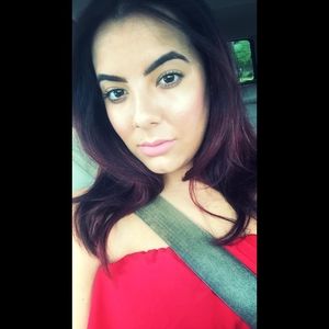 Meet your Posher, Ali