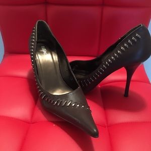 Beautiful Brown Pumps NWOT !!