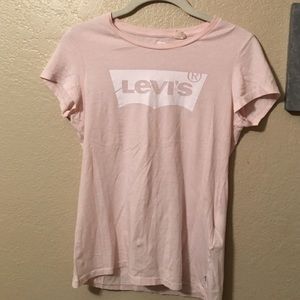 XS Levis graphic tee