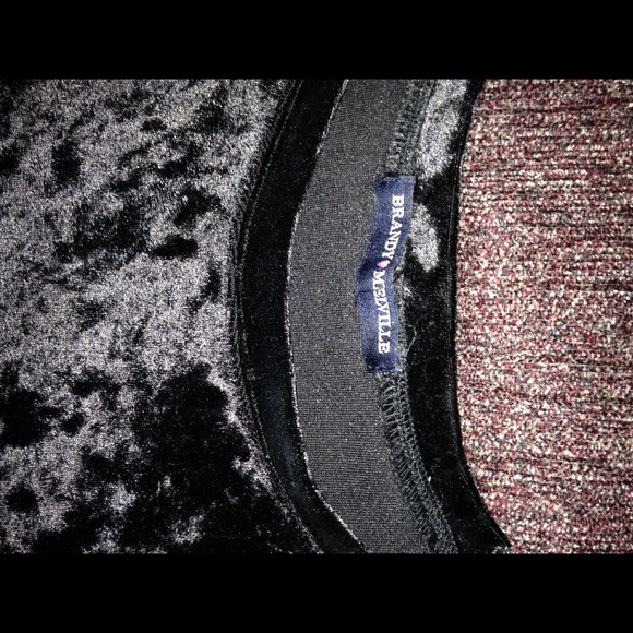 Velvet brandy Melville top (cropped) - Picture 2 of 2