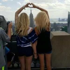 Meet your Posher, Isabella