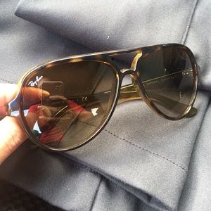 Tortoise Ray Ban Cats 5000