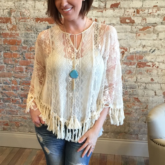 🎉LAST CALL   🎉 Lace poncho tunic - Picture 2 of 2